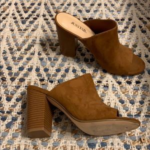 Heel faux suede sandal